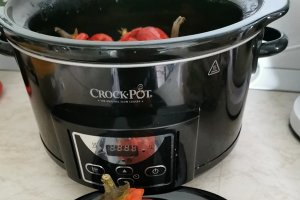 Ardei umpluti la slow cooker Crock Pot