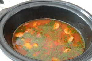 Ciorba de cartofi cu carnat afumat la slow cooker Crock Pot