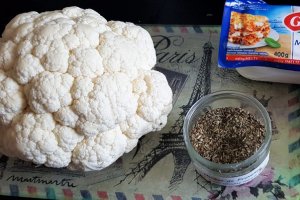 Blat de pizza din conopida si mozzarella (fara gluten, low carb)