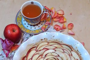 Desert tarta trandafir cu mere
