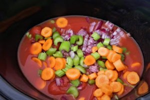 Ragu de pui cu paste de casa la slow cooker Crock Pot