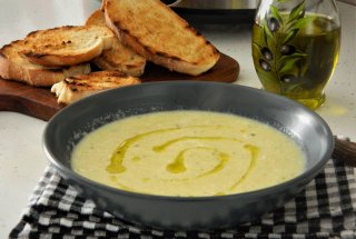 Supa crema de gulii cu praz si cartofi la slow cooker Crock Pot