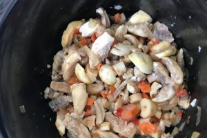 Supa de ciuperci a la grec la slow cooker Crock Pot