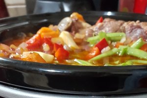 Ciorba de fasole verde cu afumatura la slow Crock Pot