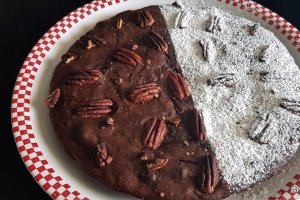 Desert prajitura cu ciocolata, banana si piureu de dovleac (fara gluten)