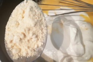 Desert prajitura cu branza, pere si smochine (fara gluten)
