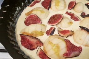 Desert prajitura cu branza, pere si smochine (fara gluten)