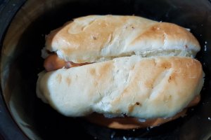 Sandwici cald cu cremvusti si Provaleta la slow cooker Crock Pot