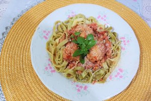 Chiftelute in sos de rosii cu tagliatelle la slow cooker Crock Pot