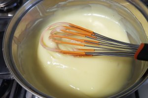 Tort cu crema de mascarpone si ciocolata - Desert delicios si aromat