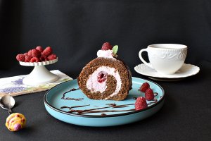 Desert rulada cu zmeura