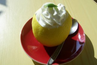 Crema de iaurt cu lamaie