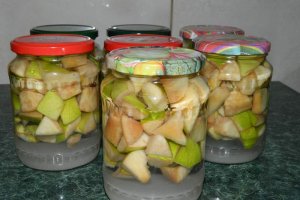 Compot de gutui pentru iarna