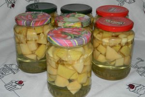 Compot de gutui pentru iarna