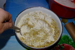 Desert prajitura cu nuca, fistic, migdale