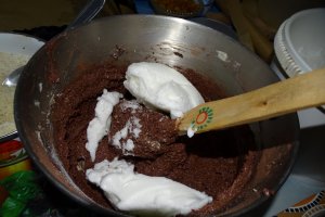Desert prajitura cu nuca, fistic, migdale