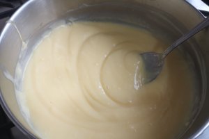 Desert prajitura cu mere si budinca