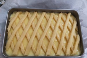 Desert prajitura cu mere si budinca