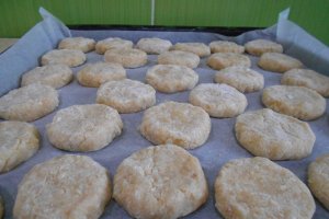 Chiftelute din piept de pui la cuptor, cu pilaf de orez