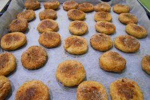 Chiftelute din piept de pui la cuptor, cu pilaf de orez