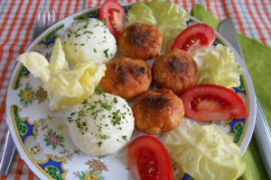 Chiftelute din piept de pui la cuptor, cu pilaf de orez