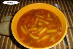 Ciorba de fasole pastai cu chisatura