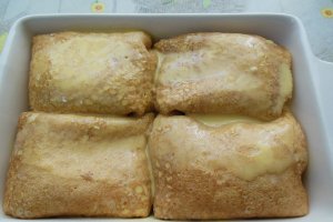Desert clatite cu branza si bezea