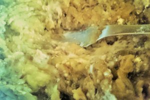 Salata de vinete cu iaurt, ceapa rosie si menta