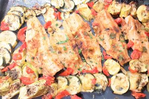 File de cod alb cu zucchini