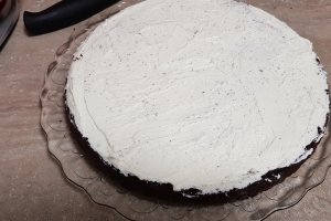 Desert tort de ciocolata cu crema de mascarpone