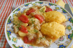 Tocanita de cartofi, cu ardei copti
