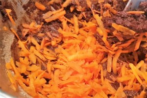 Desert prajitura cu morcovi si ciocolata/ Carrot Cake (fara gluten si lactoza)