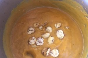 Supa crema de dovleac, cu castane
