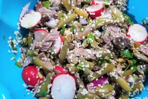 Salata de fasole verde cu carne de vitel