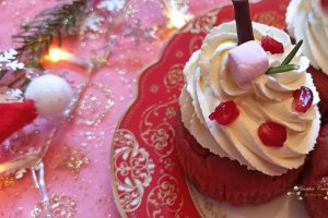 Desert briose Red Velvet de Craciun