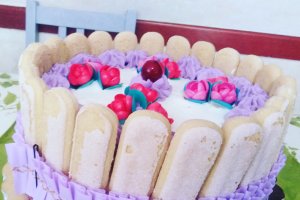 Desert tort cu jeleu de mango si piersica