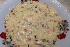 Salata Mos Craciun cu pui, ciuperci si maioneza