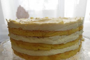 Desert tort cu lamaie si lapte condensat