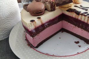 Desert tort cu zmeura si whisky