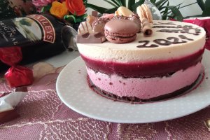 Desert tort cu zmeura si whisky