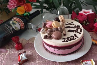 Desert tort cu zmeura si whisky