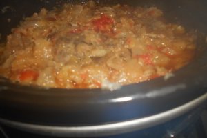 Varza cu carne de rata la slow cooker Crock Pot