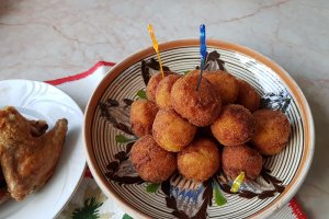Aperitiv crochete din cartofi si branza