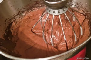 Desert buturuga cu ciocolata si crema de castane (fara gluten, low carb)