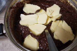 Desert semilune cu crema de nuci si ciocolata