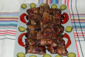 Aperitiv cu ficatei si bacon