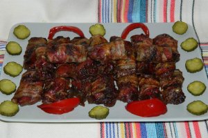 Aperitiv cu ficatei si bacon