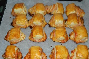 Aperitiv rulada cu cascaval si bacon