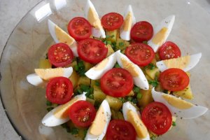 Salata orientala cu savori mediteraneene