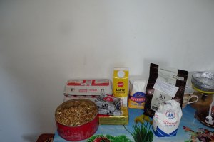 Desert prajitura cu crema de vanilie si crema de nuci
